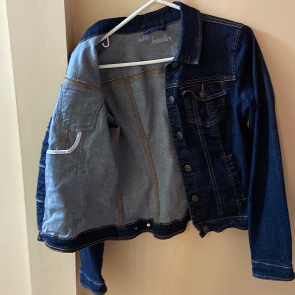 Smart Set Jean Jacket - Picture 4 of 8